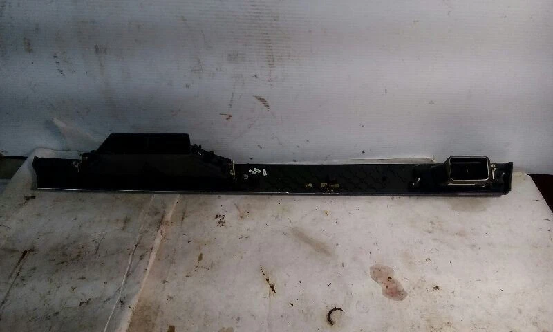 09-13 BMW 328i Convertible Ignition Switch Push Button Start-stop Switch - Image 4 of 4