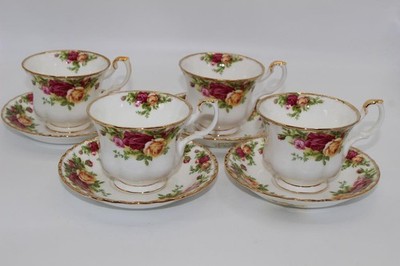 4 ROYAL ALBERT OLD COUNTRY ROSES CUP & SAUCER SETS-NEW