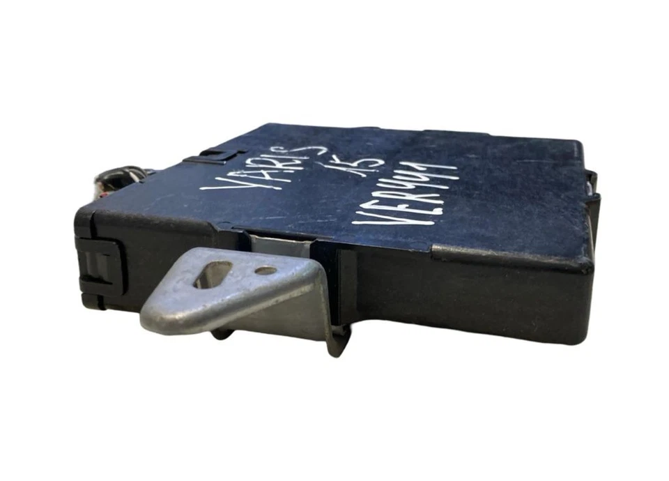 Otros módulos de unidades de control Toyota Yaris 2016 899810D140 EVA51983 - Imagen 4 de 4