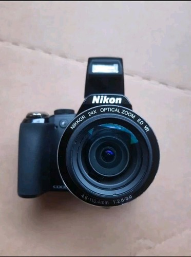 Nikon COOLPIX P90 Digitalkamera - Bild 4 von 12
