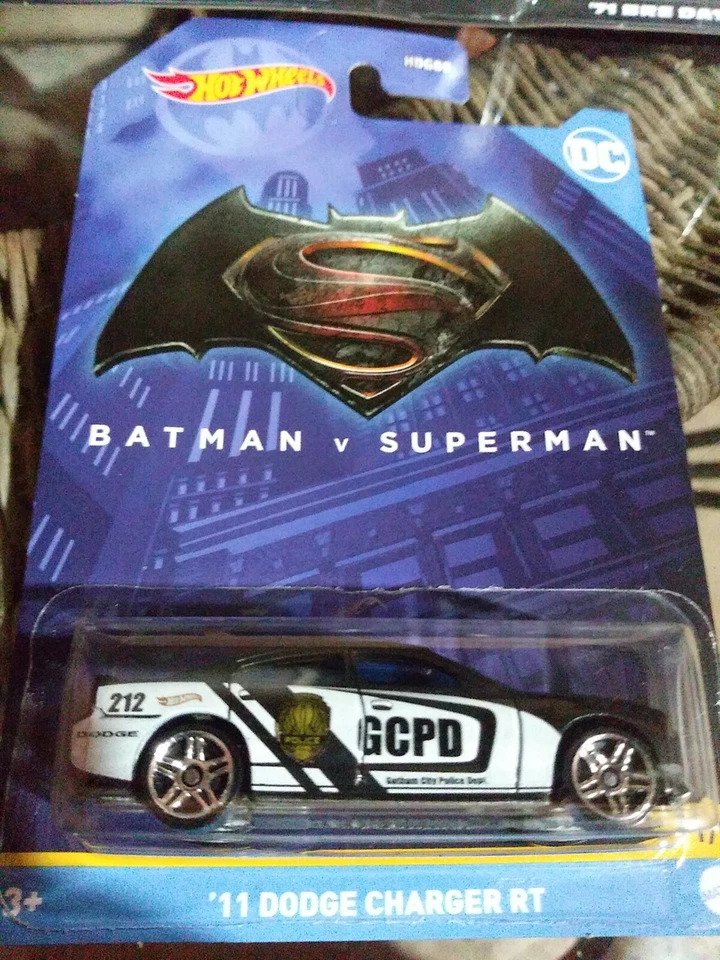 1/64 2021 Hot Wheels Batman V Superman 11 Dodge Charger RT 1/5 DC Foto 2 de 4