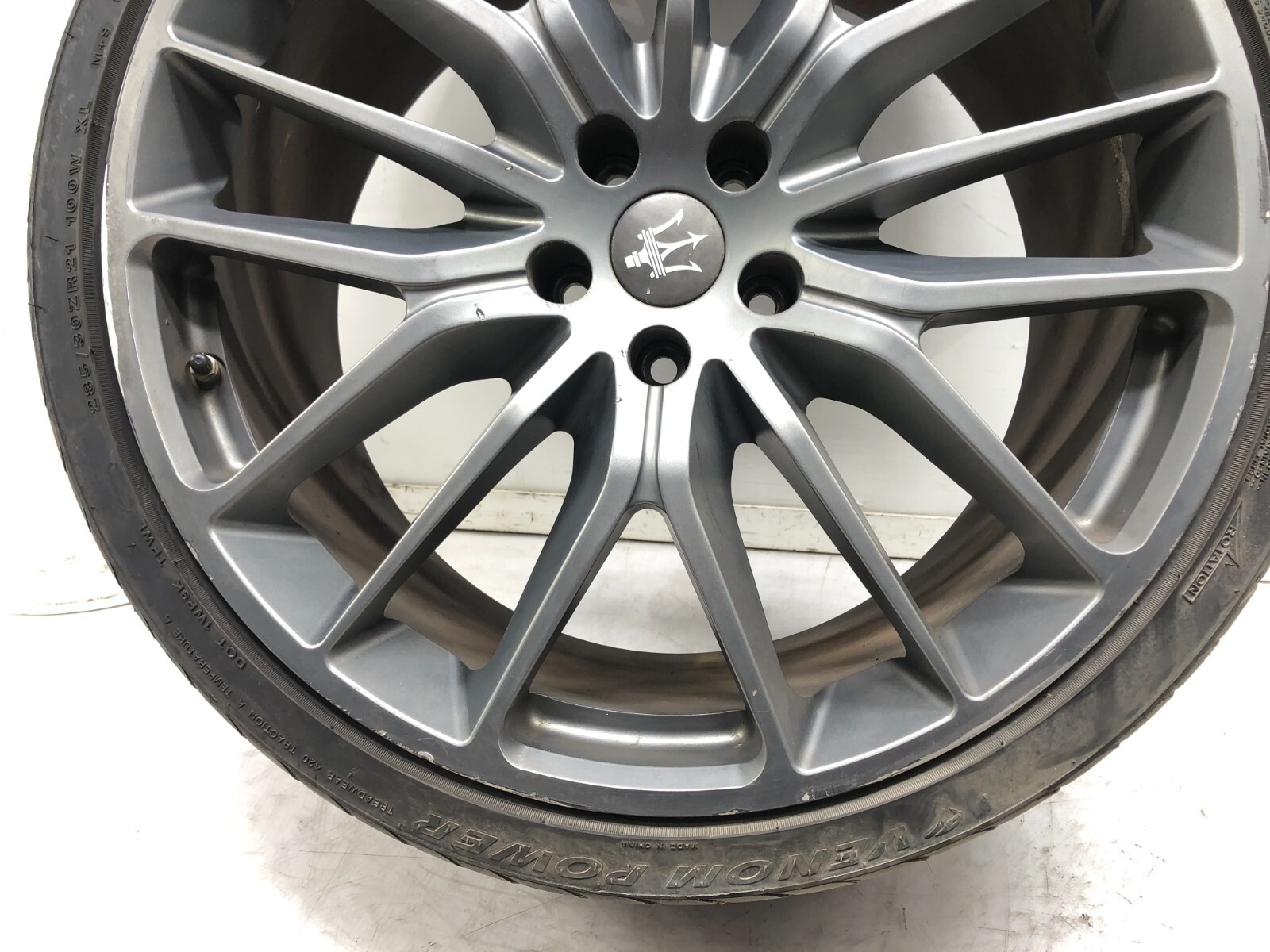 2014-2017 MASERATI GHIBLI QUATTROPORTE WHEEL RIM W/ TIRE 10.5X21 OEM #NOTE.