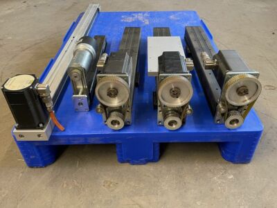 Posten THK Lineareinheiten mit Synchronmotor