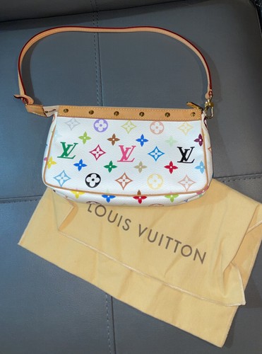 Louis Vuitton Pochette Clutch 390153