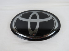 2021-2024 Toyota Camry Front Grille Emblem Badge Symbol Logo Genuine Oem 2021-2024 Toyota Camry Front Grille Emblem Badge Symbol Logo Genuine Oem