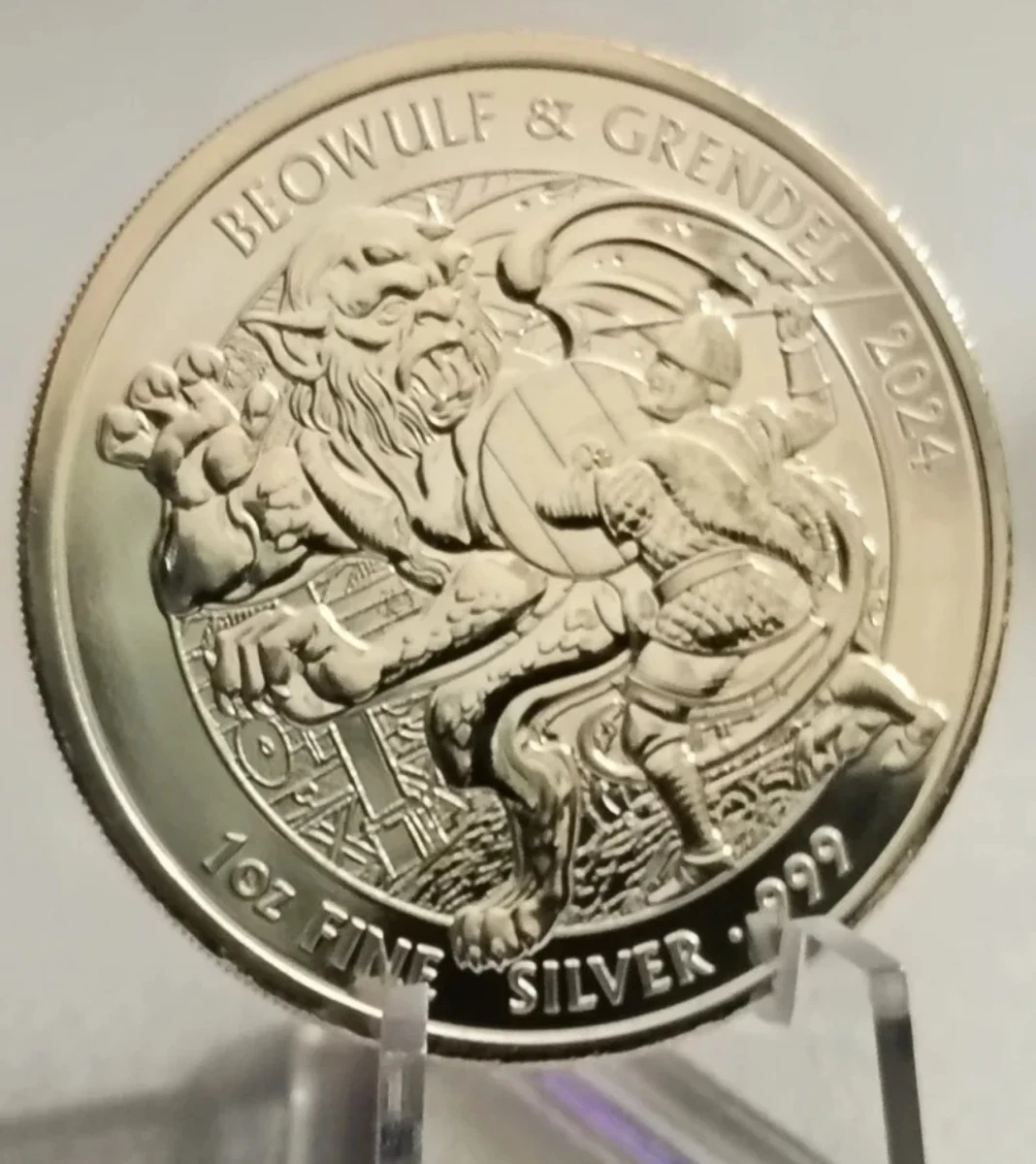 Moneda Reino Unido 2024 Beowulf & Grendel – 2 £ – 1 oz de plata .999