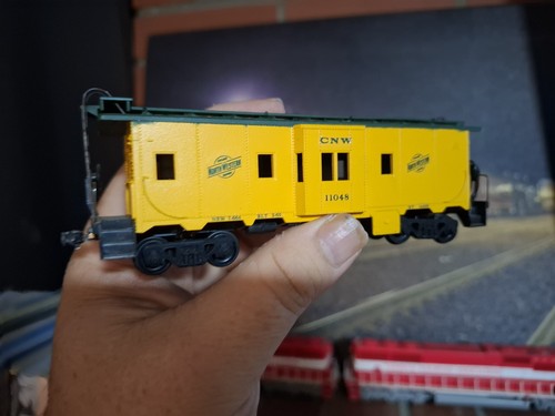 Caboose ventana Athearn BB Chicago y Northwestern Bay - CNW #11048 | Condition: Used