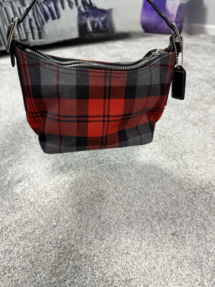 Bolso Demi Coach Tartan Hampton Vintage Pequeño de Lana y Cuero a Cuadros #8326 Rojo Negro Foto 4 de 4