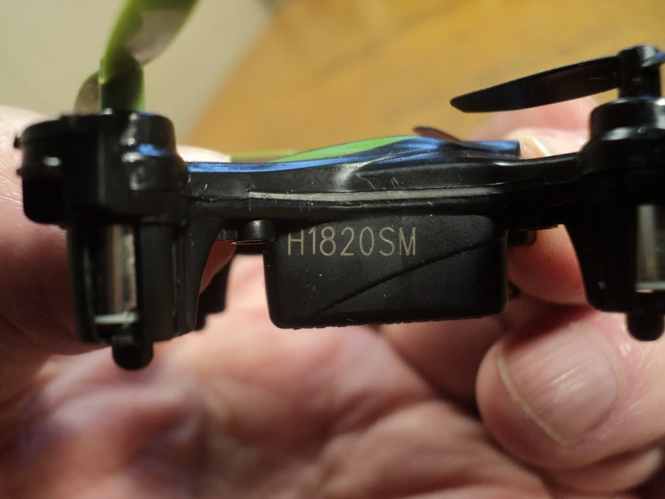 Sky Viper Dash Nano Drone w/Controller & Parts Indoor Flying Quadcopter  H1820SM - Image 2 of 4