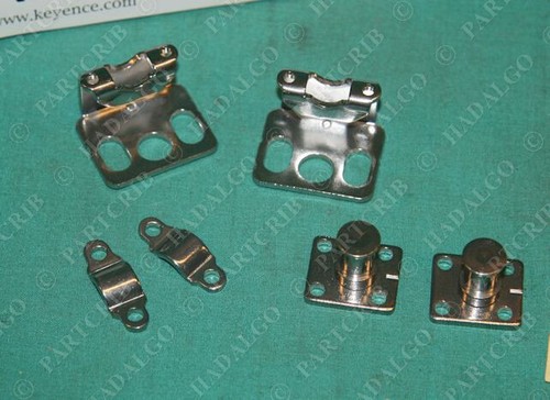 Keyence, OP-83180, Gruppo Staffa di Montaggio Sensore J Tenda Luminosa Rotante NUOVO - Foto 3 di 3