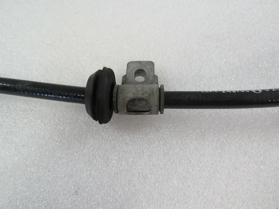 Cable freno eléctrico Ferrari FF, LH, izquierdo, usado, P/N 249700 Foto 3 de 4