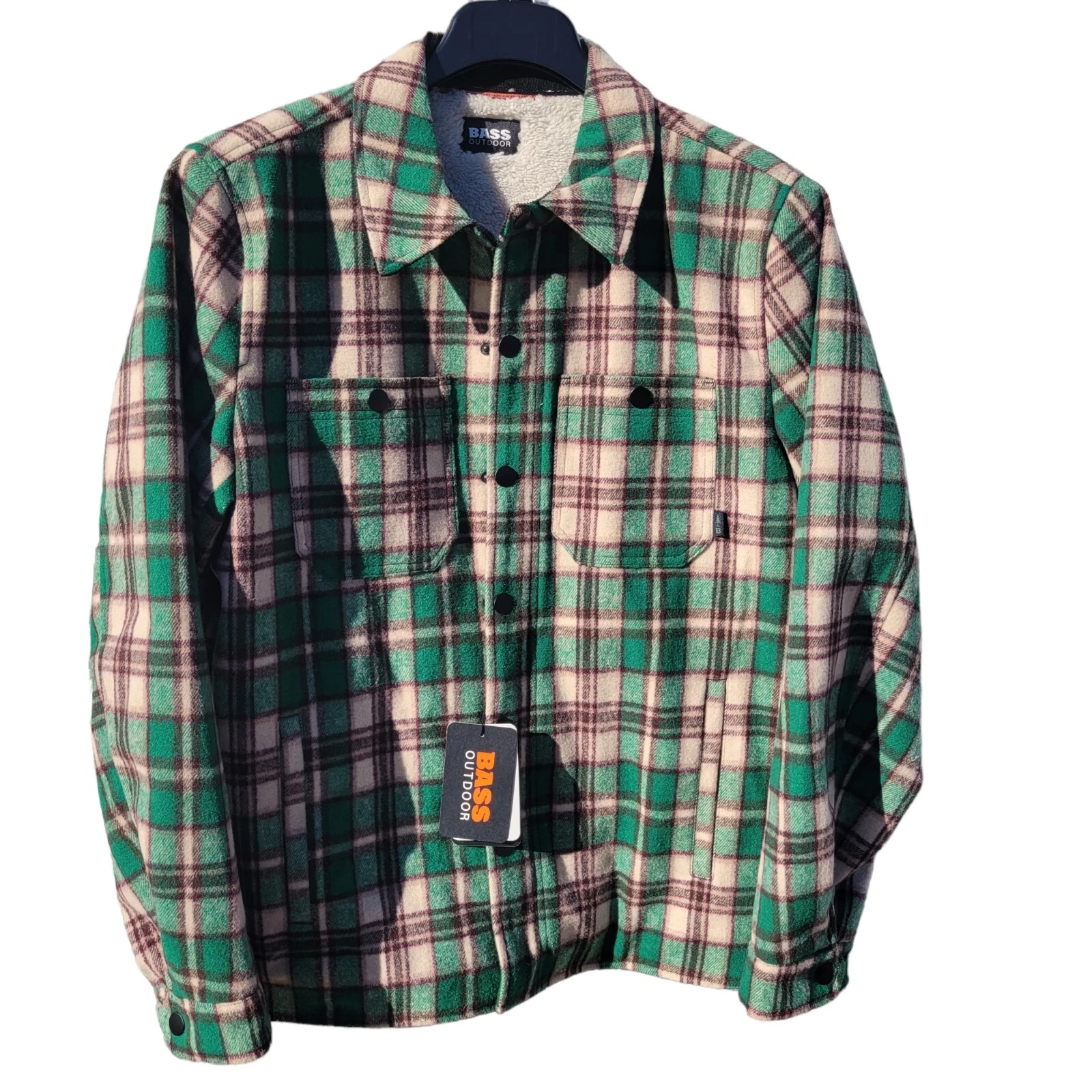 Men's Bass Outdoors Insulated Plaid Jacket. Size Medium. New With Tags $89.