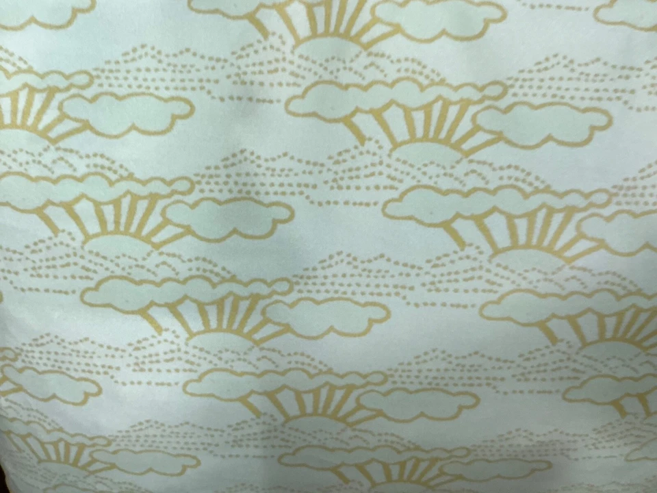 NIP NWT Baby Nursery Lumbar Throw Pillow Cover w/ Insert Yellow Hot Air Balloon - Image 4 of 4