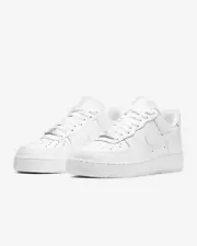 Nike Air Force 1 Low Triple White ‘07 BRAND NEW, MEN AND WOMEN SIZES.