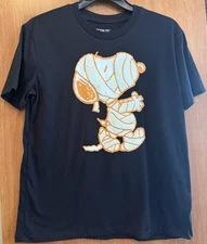 New!Peanuts Black Snoopy Mummy T-Shirt. Size Juniors Small. Halloween!