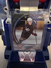 Jack Eichel 2026 Topps Chrome U.S.A. Team Gold Las Vegas Golden Knights 