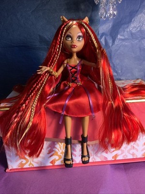 Monster High Clawdeen Wolf  Scarily Ever After Dress - Luxurious Hair Re-Do
