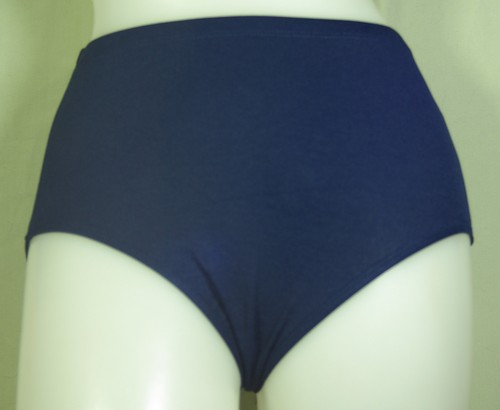 Neu mit Etikett Body Wrappers sportlicher Slip Badehose marineblau Erwachsene M oder XL - Bild 2 von 4