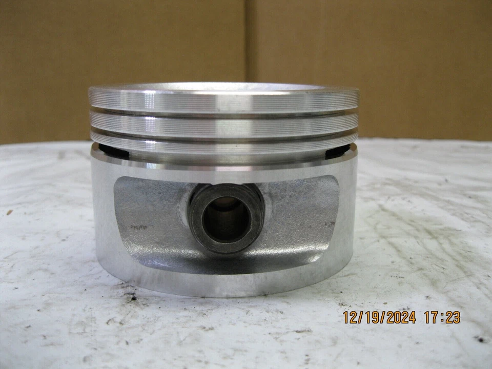 4 Clevite TC2559 STD 91481 STD Pistons (4 pack) Foto 3 de 4