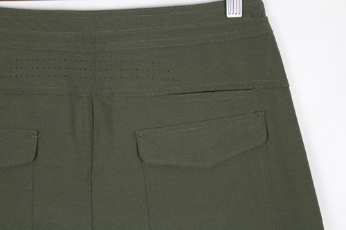 Roark Men's 18" Layover Hybrid Trail Shorts Cargo Military Green RS310 - Picture 3 of 4