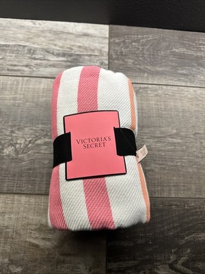 Victorias Secret Beach Blanket Towel Throw With Fringe, Striped 50  x 60  NWT