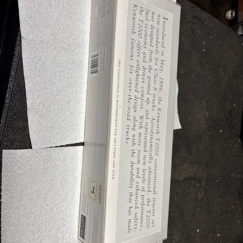 1/64 SpecCast Kenworth T2000 John Deere Semi Truck DieCast - Image 3 of 4