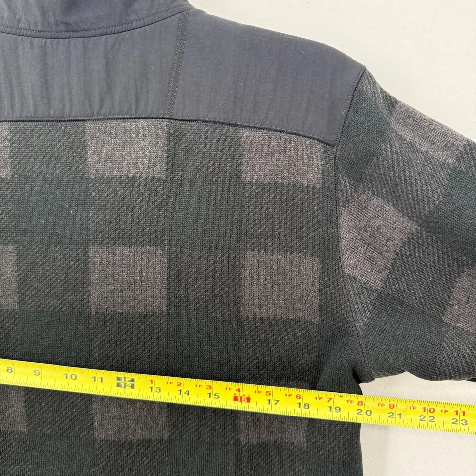 Columbia Men’s Medium 1/2 Zip Fleece Pullover Black Gray Plaid Jacket - Image 3 of 4