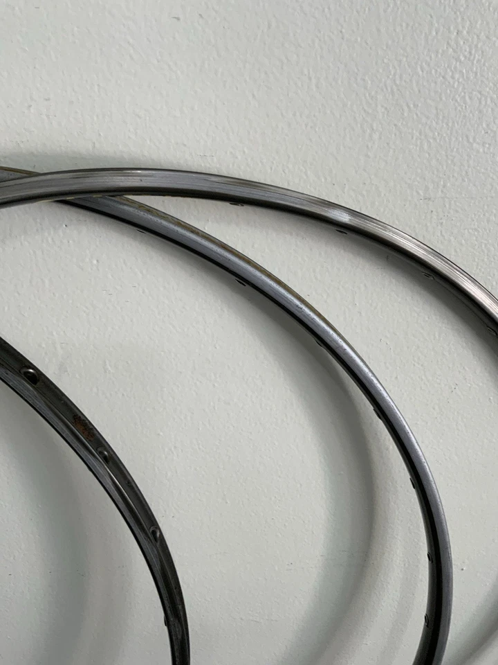 LLANTAS TUBULARES MAVIC (3) 700C 32 ORIFICIOS PRESTA Foto 3 de 4