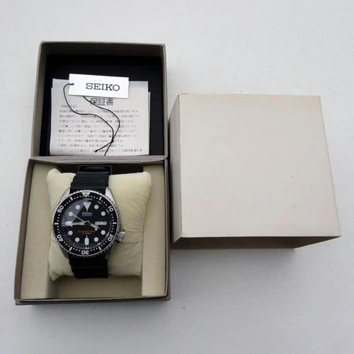 Seiko SKX007J1 Analog Japanese-Automatic Black Rubber Diver's Watch From Japan
