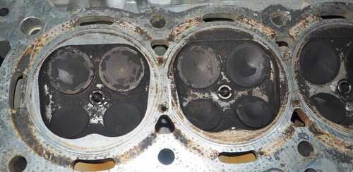 2004-2011 Cadillac Northstar 4.6L V8 Right Engine Cylinder Head 12555403 OEM - Picture 9 of 10