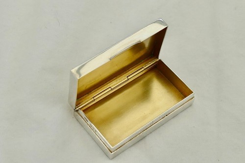 SNUFF BOX ARGENTO STERLING SUPERBA QUALITÀ QUEEN ELIZABETH II HM 1975 - Foto 12 di 18