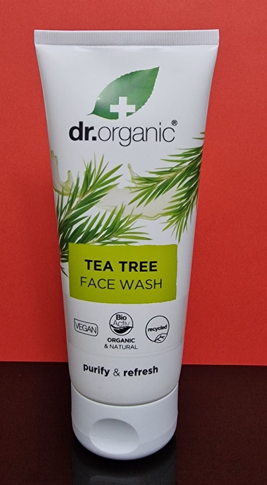 Dr Organic Tea Tree Face Wash 200ml x2 Bioactive Skincare Cleanser for Oily Skin - Image 4