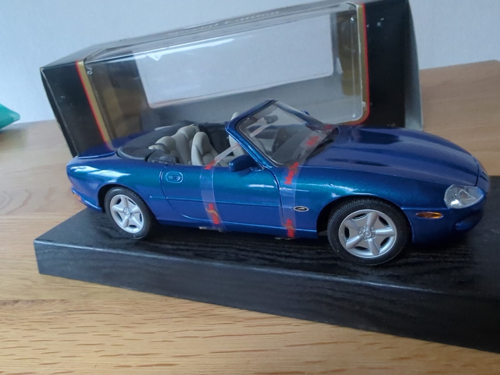 Picture 4 of 9