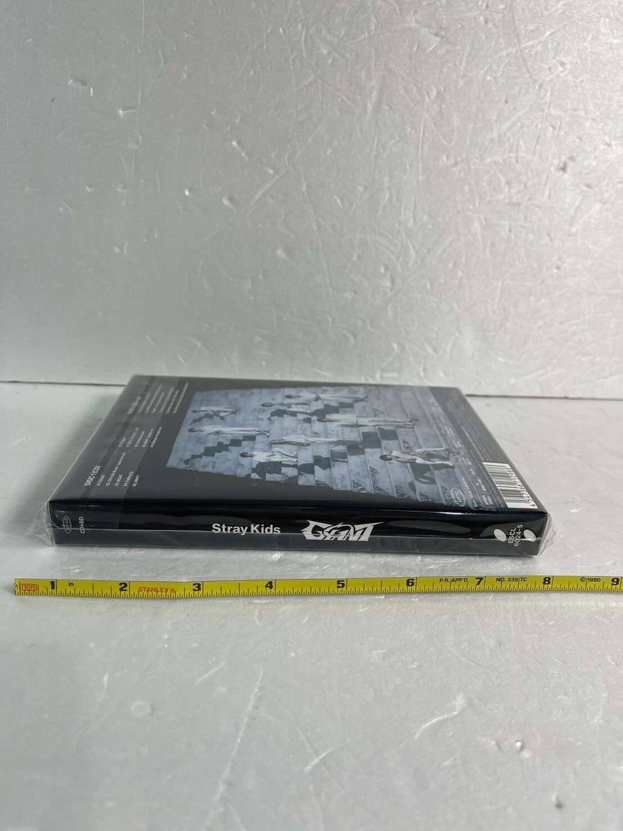 Stray Kids GIANT First Limited Edition Type A CD Blu-ray