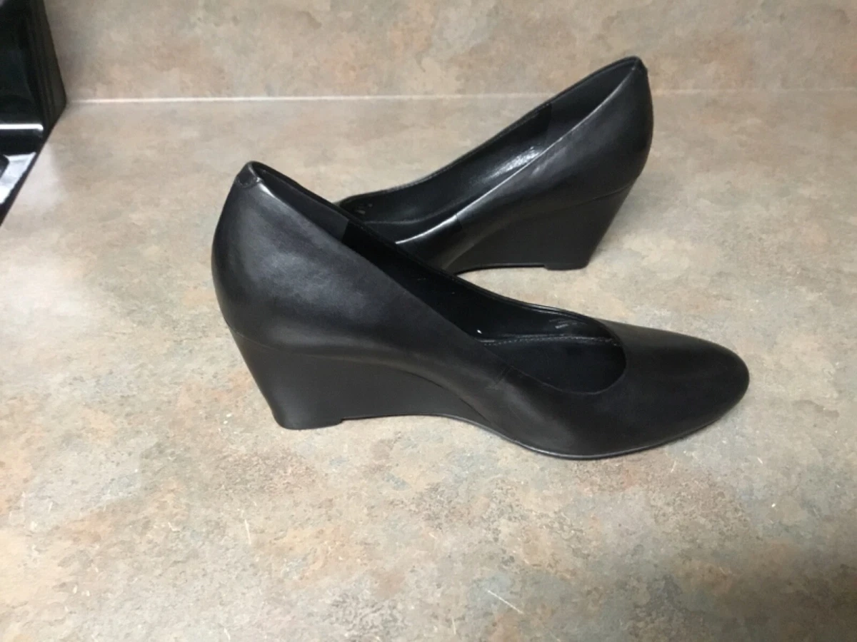 Ecco black heels outlet