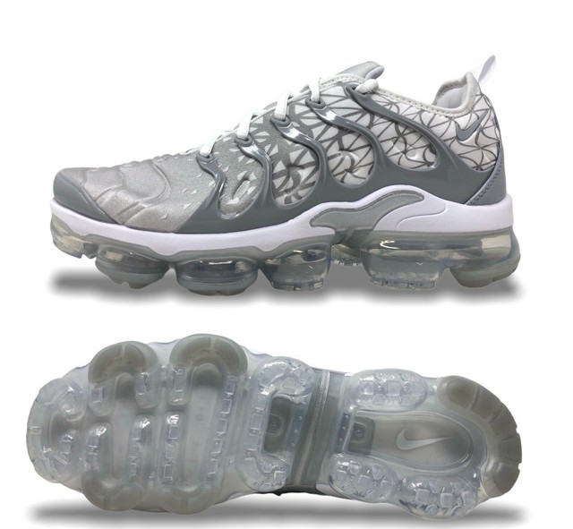 vapormax plus white and silver