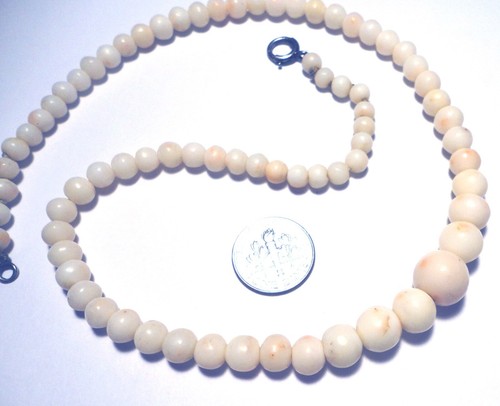Lovely ANGEL SKIN CORAL NECKLACE 17" SILVER CLASP 4mm to 11mm GRADUATED BEADS - Picture 3 of 3