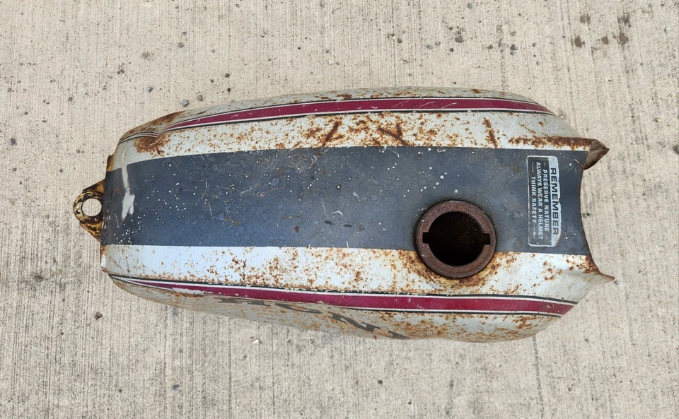 Tanque de combustível vintage 1970 Honda XL 250 motor esporte gasolina sem tampa - Imagem 3 de 4