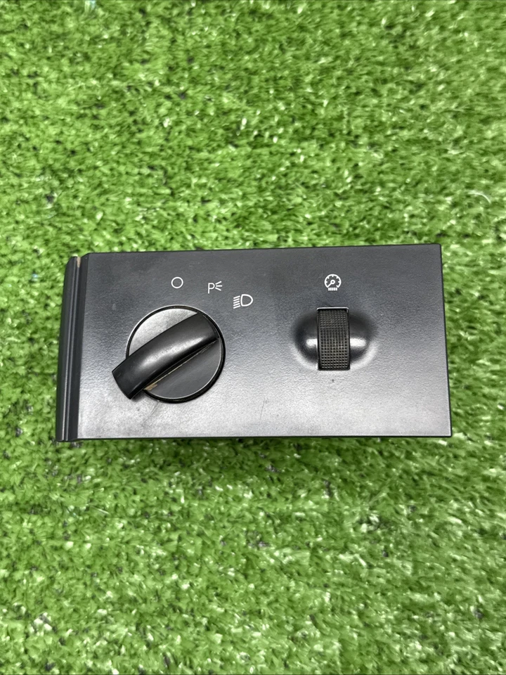 Interruptor de faros Ford F250 F350 2005 06 2007 5C3T-13D062 AC3JA6 AC OEM Foto 2 de 4