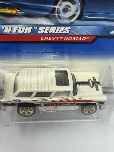 Hot Wheels 1999 Surf ‘N Fun White Chevy Nomad Wagon #964 B2 Spike Surfboards - Picture 3 of 6