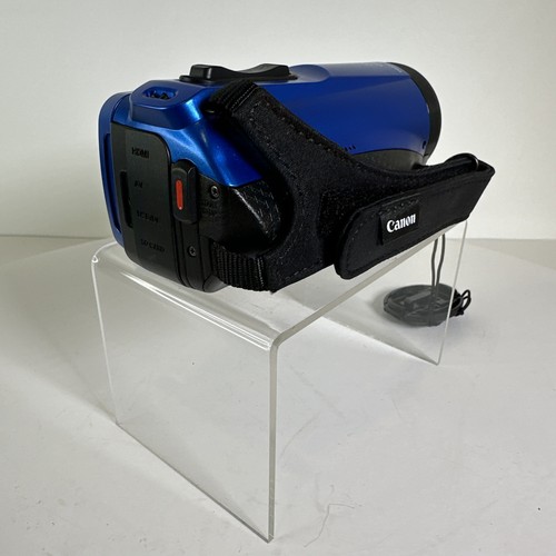 Canon Vixia HF W10 Full HD WaterProof ShockProof 8 GB Camcorder - Picture 8 of 16