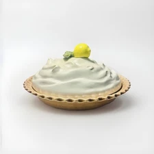Vintage Lemon Meringue Pie Keeper Covered Pie Dish Dessert Holder 10.5” Ceramic