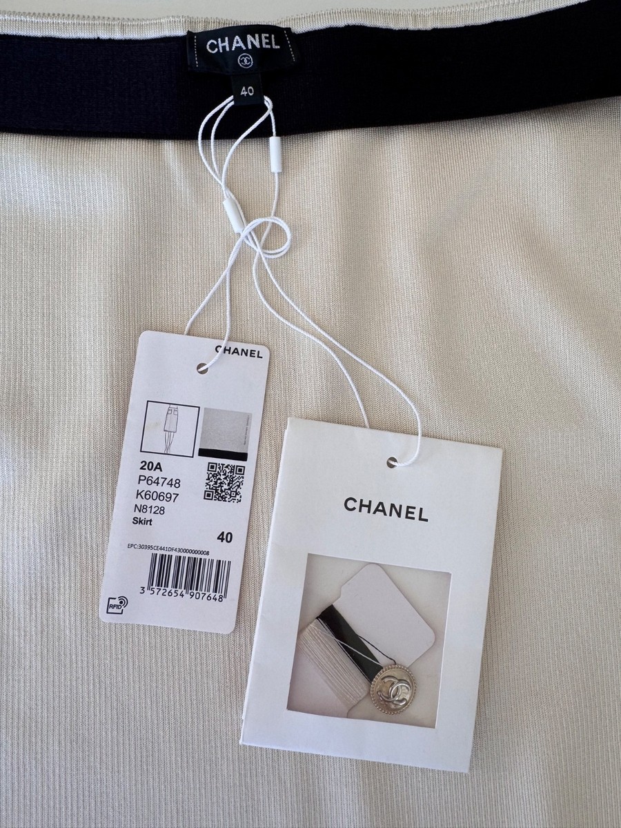 NWT CHANEL 20A METIERS D'ART ECRU BLACK GOLD BUTTON RUNWAY SKIRT