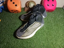 Adidas Yeezy Quantum ‘Barium’ Men's Size 11.5