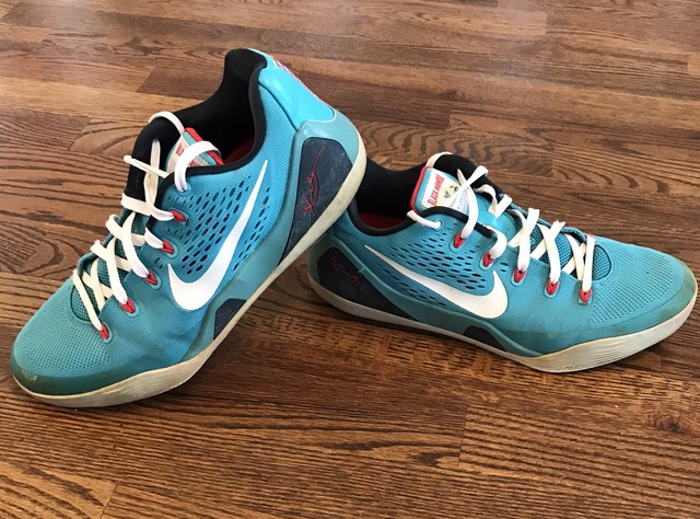 youth kobe bryant shoes