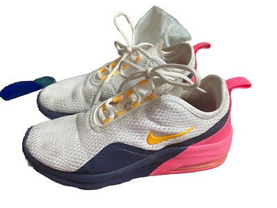 Nike Air Max Motion 2 Women's Size 6.5 White Navy Pink Athletic Shoes