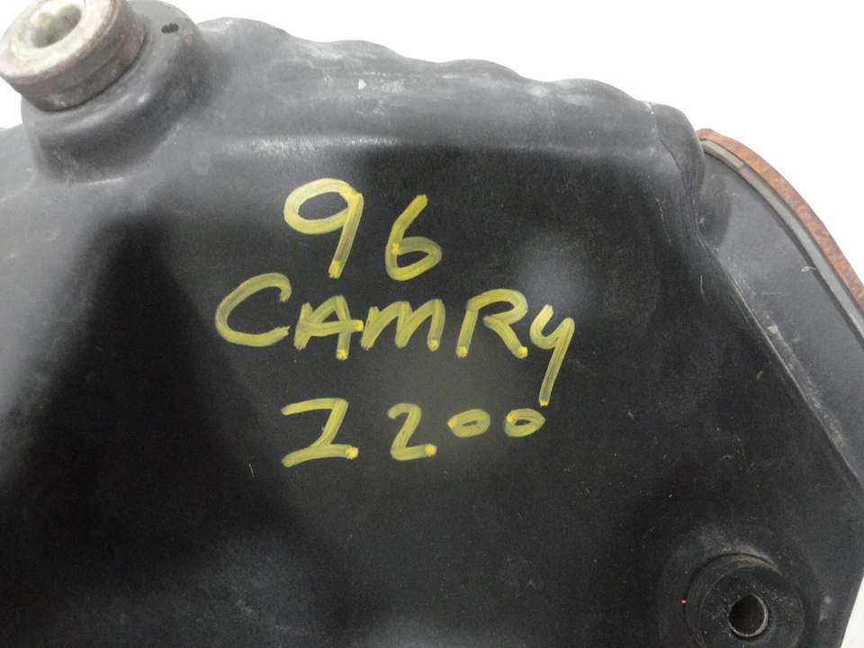 Toyota Camry Le 1996 sedán 2,2 L admisión de aire limpiador conjunto de caja Foto 2 de 4