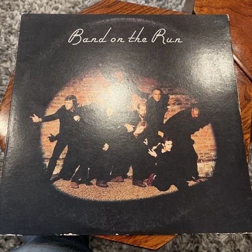 Paul McCartney & Wings Band On The Run 1973 w/ poster