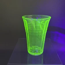 Vintage Uranium Hazel Atlas Green Depression Moderntone Juice Glass 3.75" GLOWS