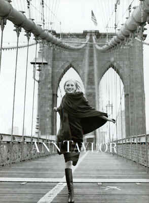 ANN TAYLOR magazine AD #019 RARE 2000 MAGGIE RIZER Brooklyn Bridge NYC